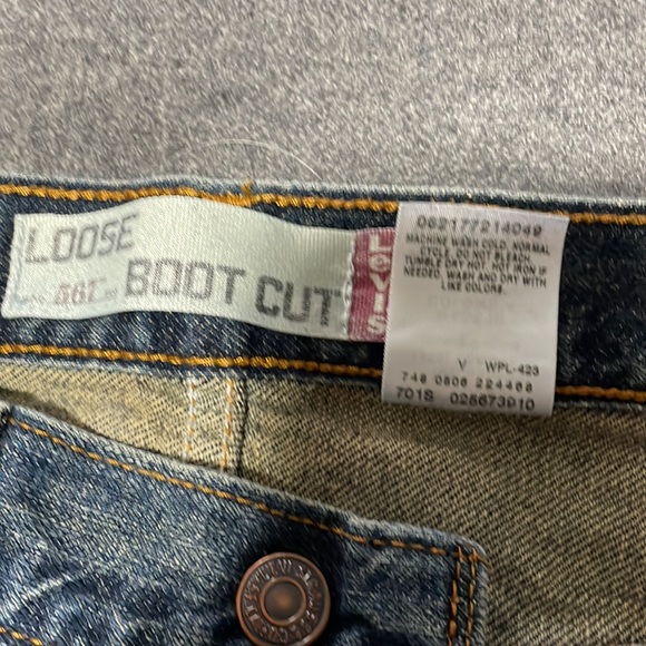 Levi jeans 32x32 - Picture 4 of 10